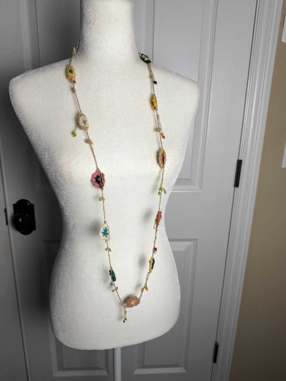 Vintage Crochet Knit Flowers & Bead Long Line Necklace